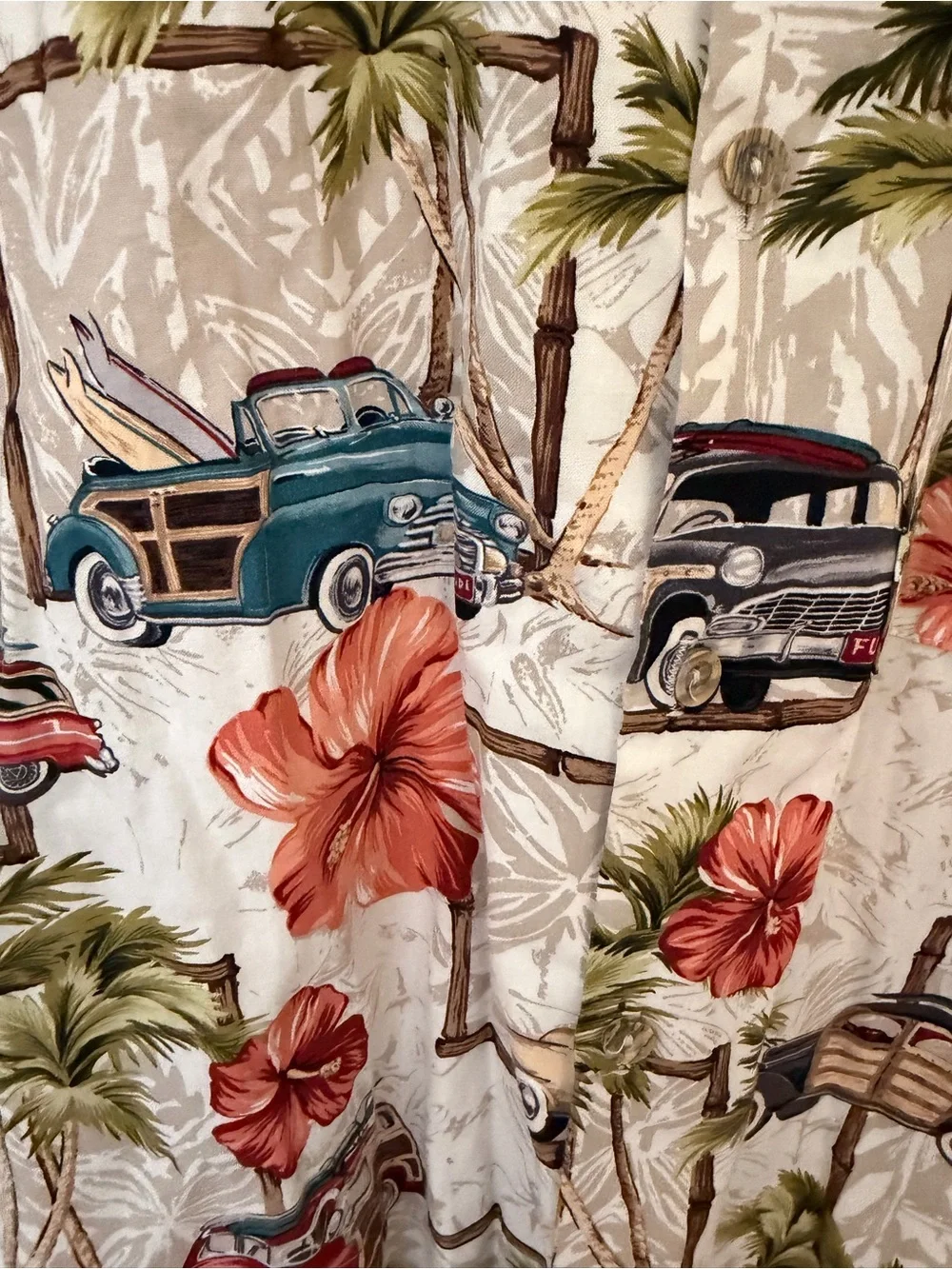 Vintage Islands Fine Burgers & Drinks Hawaiian Aloha Shirt - Size XS.